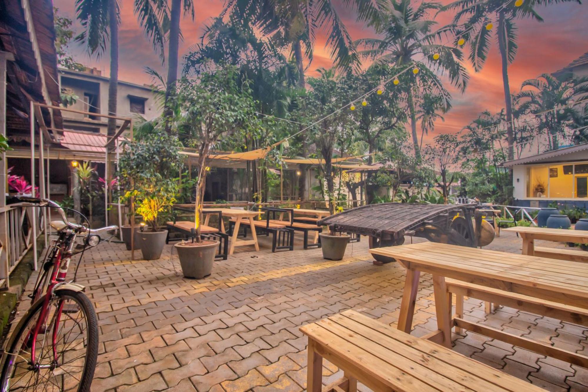 Down Da Goa Village Marmagao Esterno foto